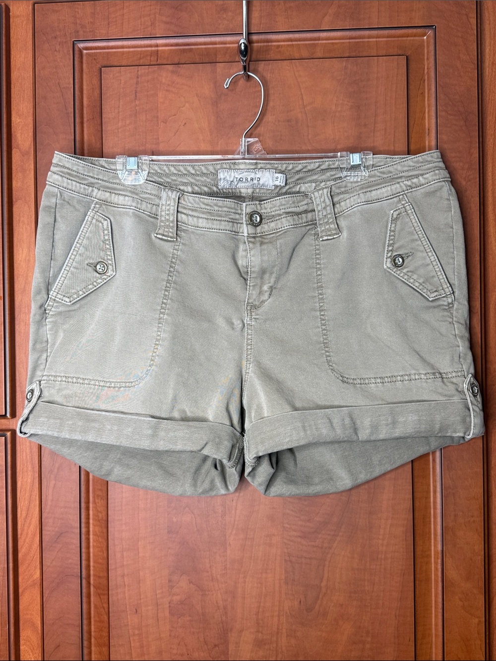 Torrid Light Khaki Roll-Cuff Shorts, Size: 16